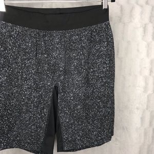 Lululemon Athletica T.H.E Shorts 9 Linerless